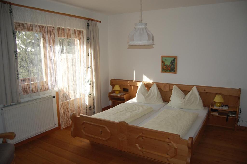 Pension Marienhof Hermagor-Pressegger See Phòng bức ảnh